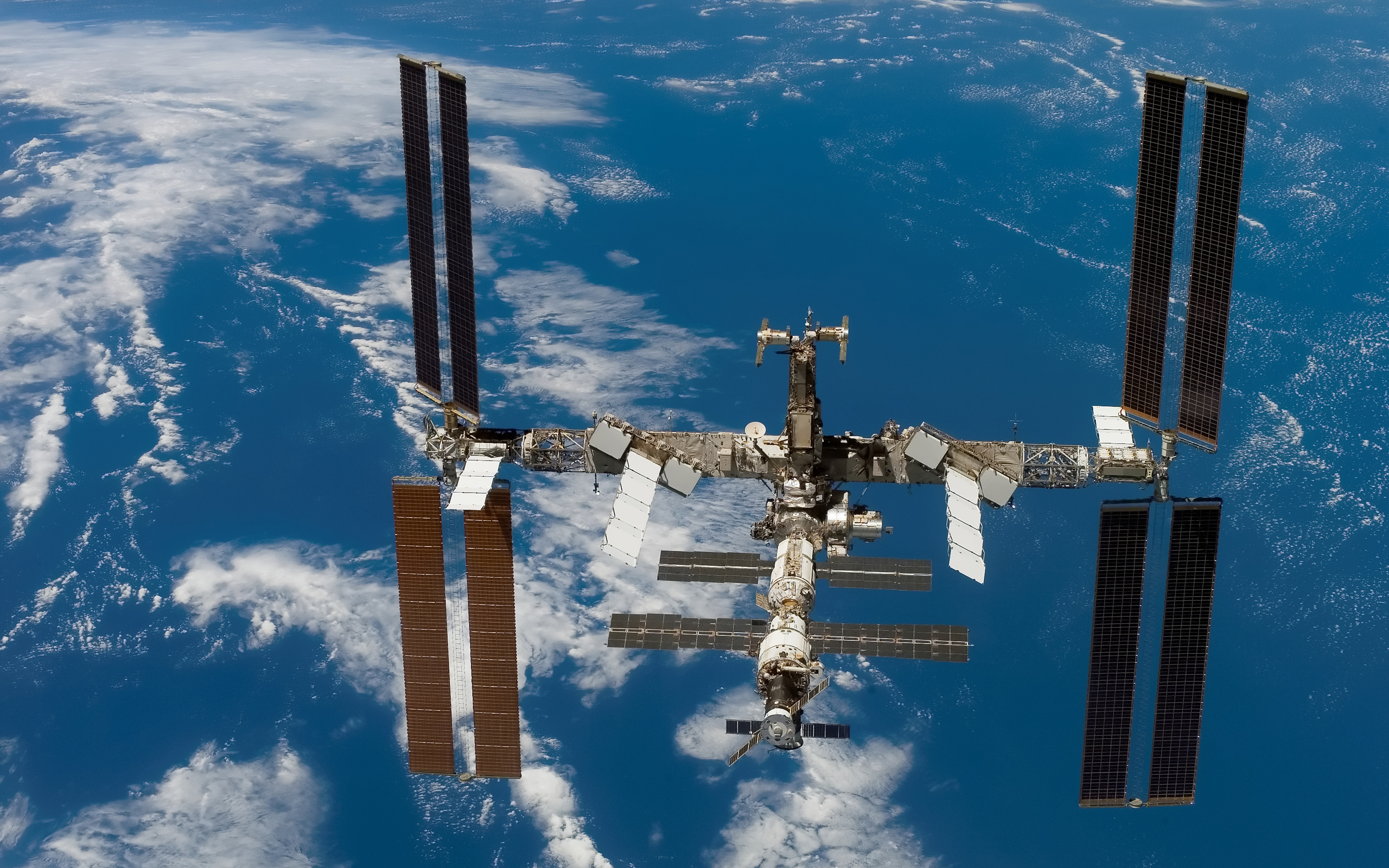 Какая космическая станция сейчас работает. Космическая станция МКС. Станция мир и МКС. Международная орбитальная станция мир. Станция МКС 2023.