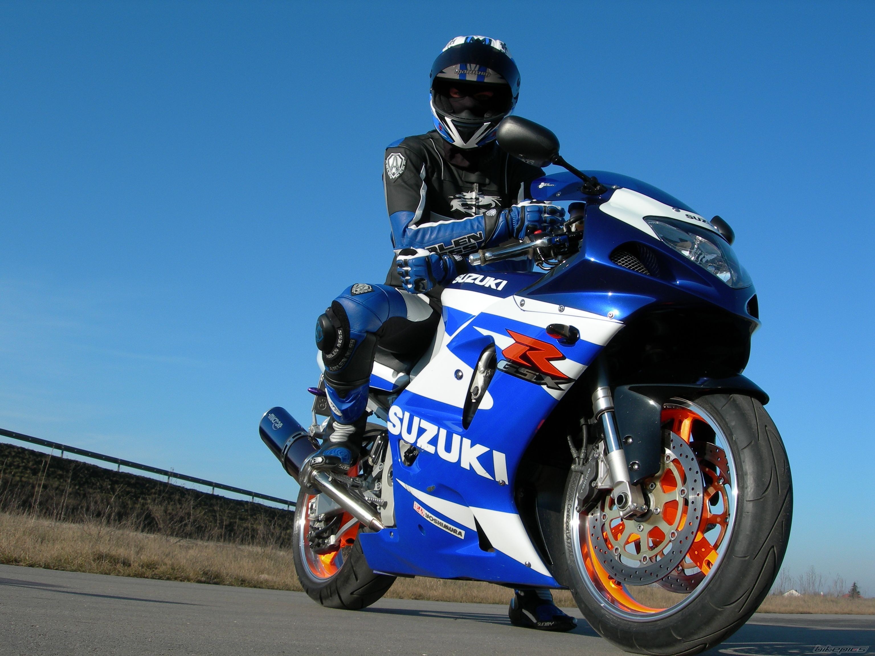 Suzuki, motorcycles - desktop wallpaper