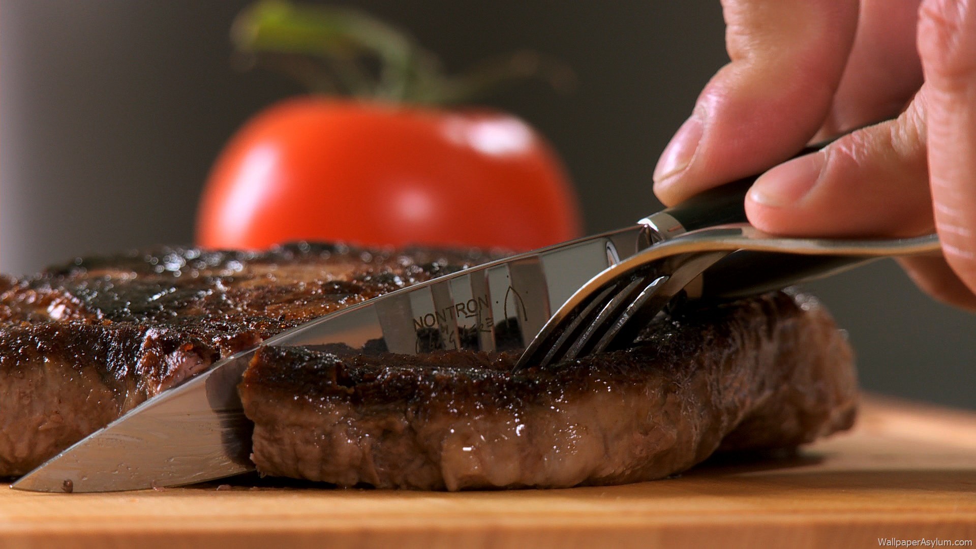 food, knives, objects, forks, tomatoes, steak - desktop wallpaper