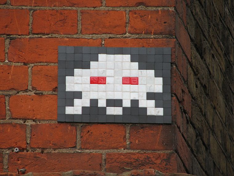 Invader (artist), Space Invaders, street art - desktop wallpaper
