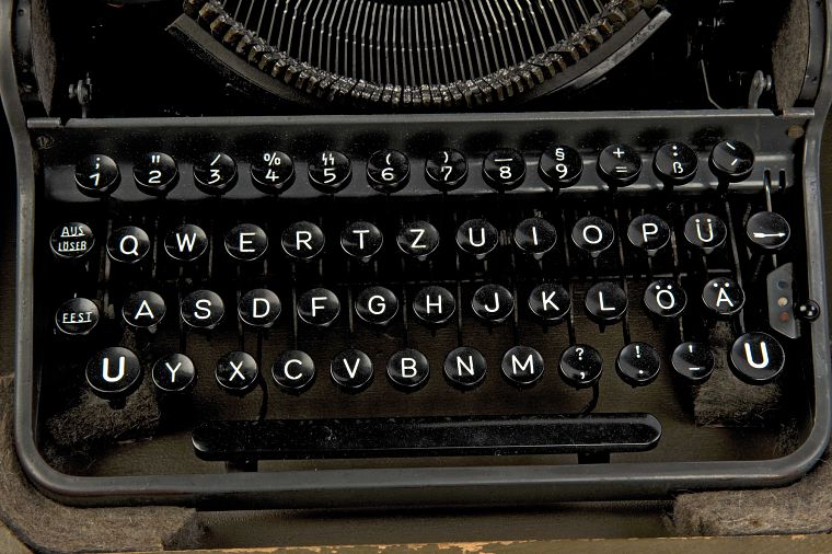 typewriters - desktop wallpaper