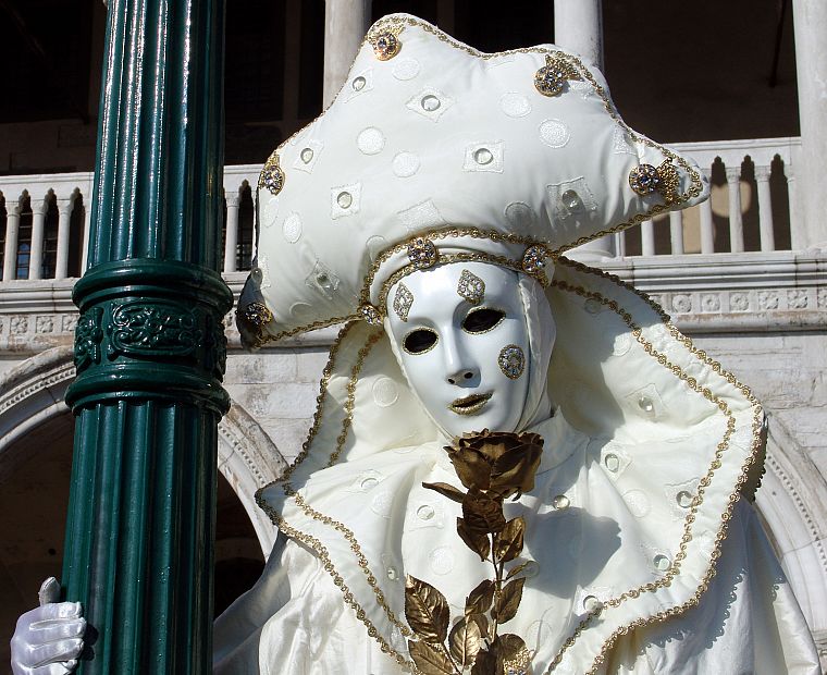 costume, Venice, carnivals, lamp posts, fake flowers, Venetian masks - desktop wallpaper