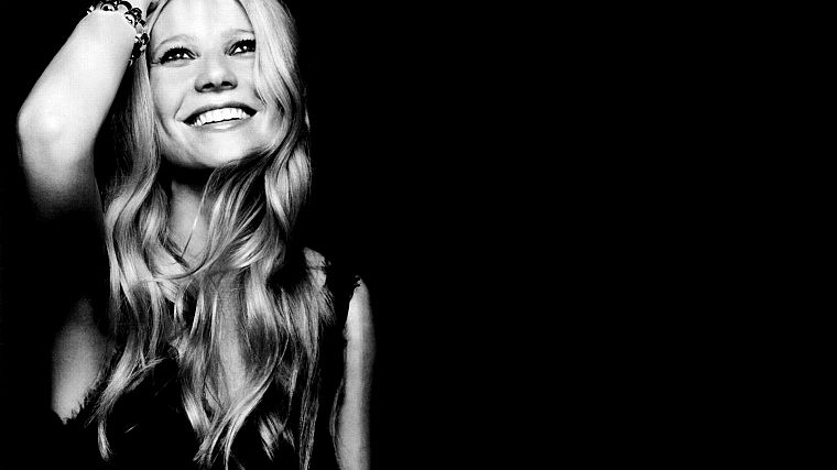 dark, Gwyneth Paltrow, smiling, monochrome - desktop wallpaper