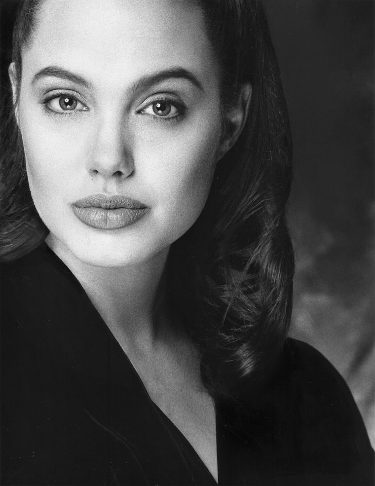 Angelina Jolie, grayscale, monochrome - desktop wallpaper