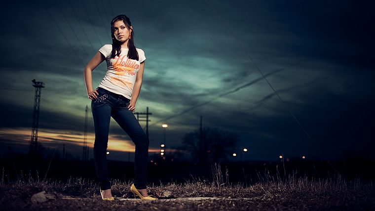 women, jeans, high heels, t-shirts, Alejandra lopez - desktop wallpaper