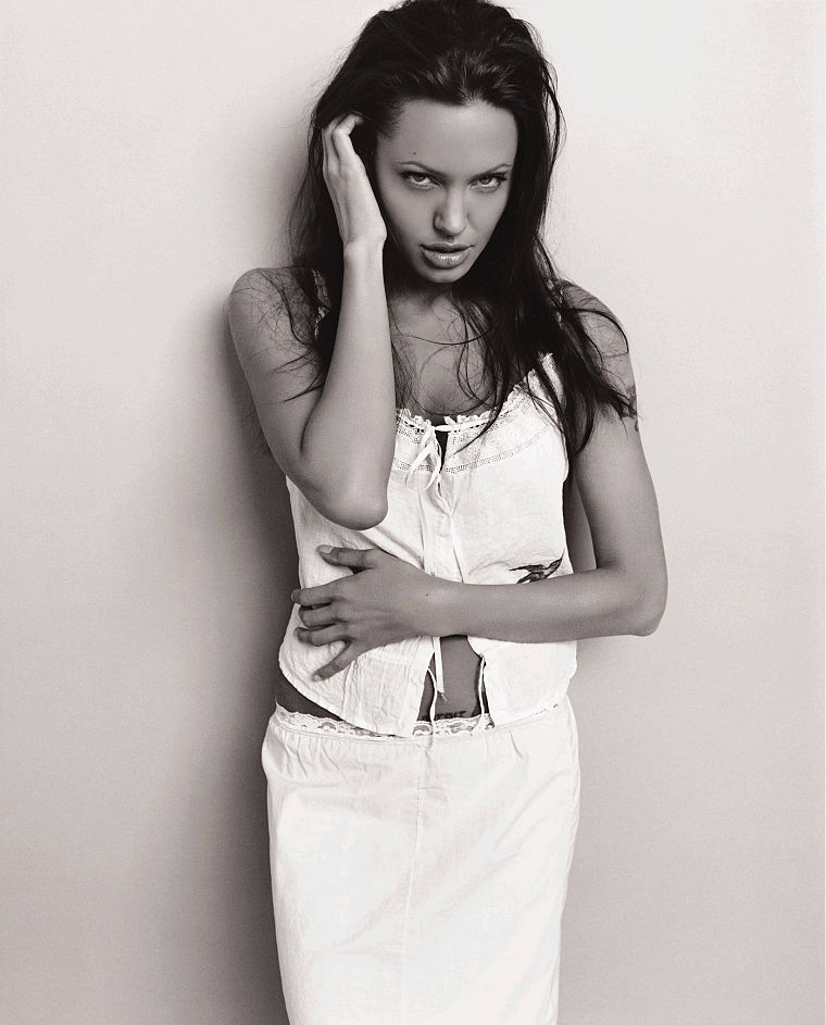 Angelina Jolie, monochrome, greyscale - desktop wallpaper