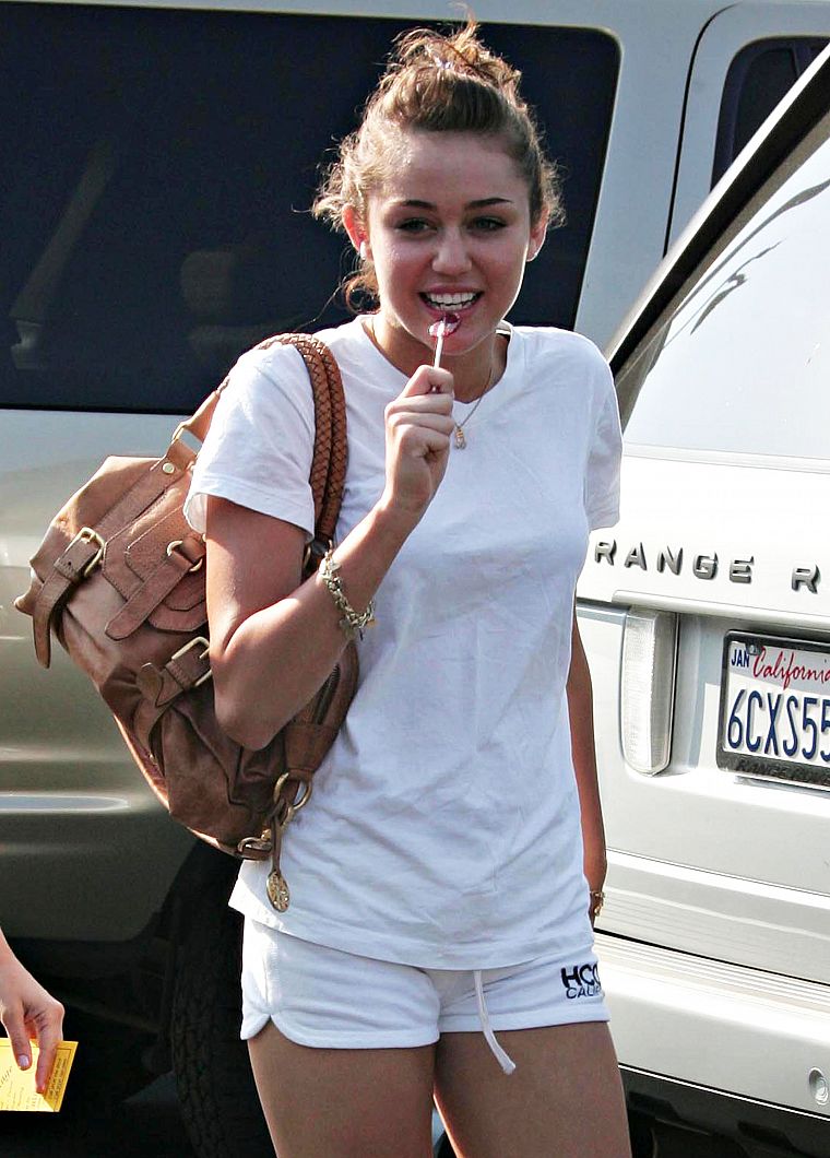 women, Miley Cyrus, actress, celebrity, singers - desktop wallpaper