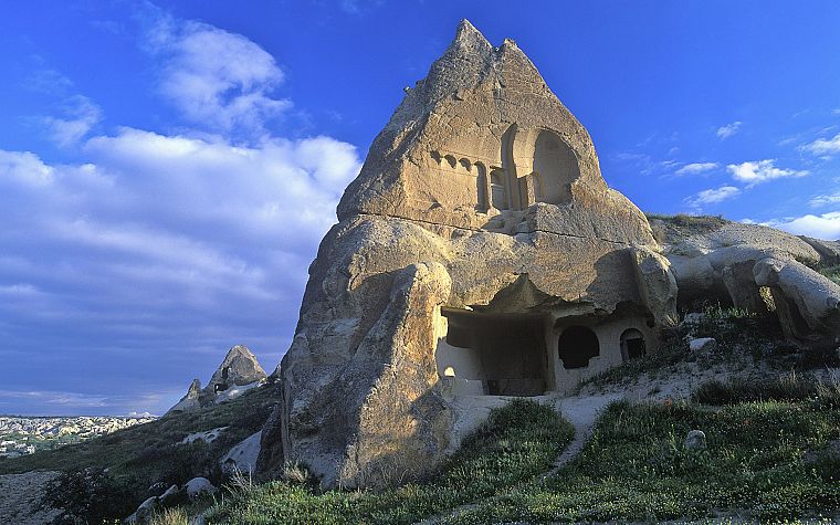 Turkey, Cappadocia, stone houses - desktop wallpaper
