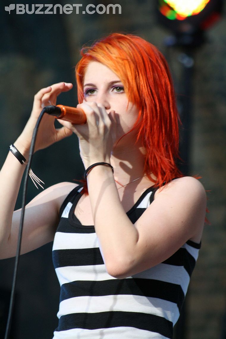 Hayley Williams, Paramore, women, music, redheads, celebrity, singers, striped clothing - desktop wallpaper