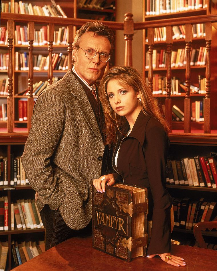 Sarah Michelle Gellar, library, Buffy the Vampire Slayer, Buffy Summers, Rupert Giles - desktop wallpaper