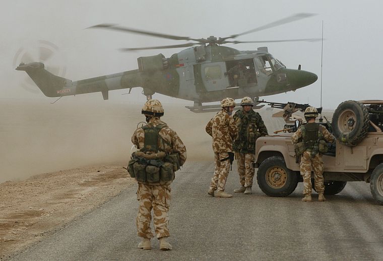 soldiers, army, helicopters, vehicles, Land Rover SNATCH2 - desktop wallpaper