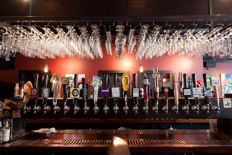 beers, bar, alcohol - desktop wallpaper