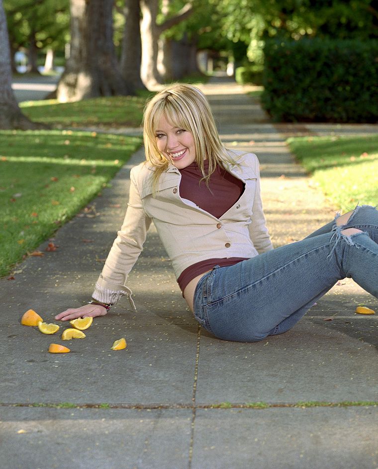 jeans, Hilary Duff, celebrity, sidewalks - desktop wallpaper