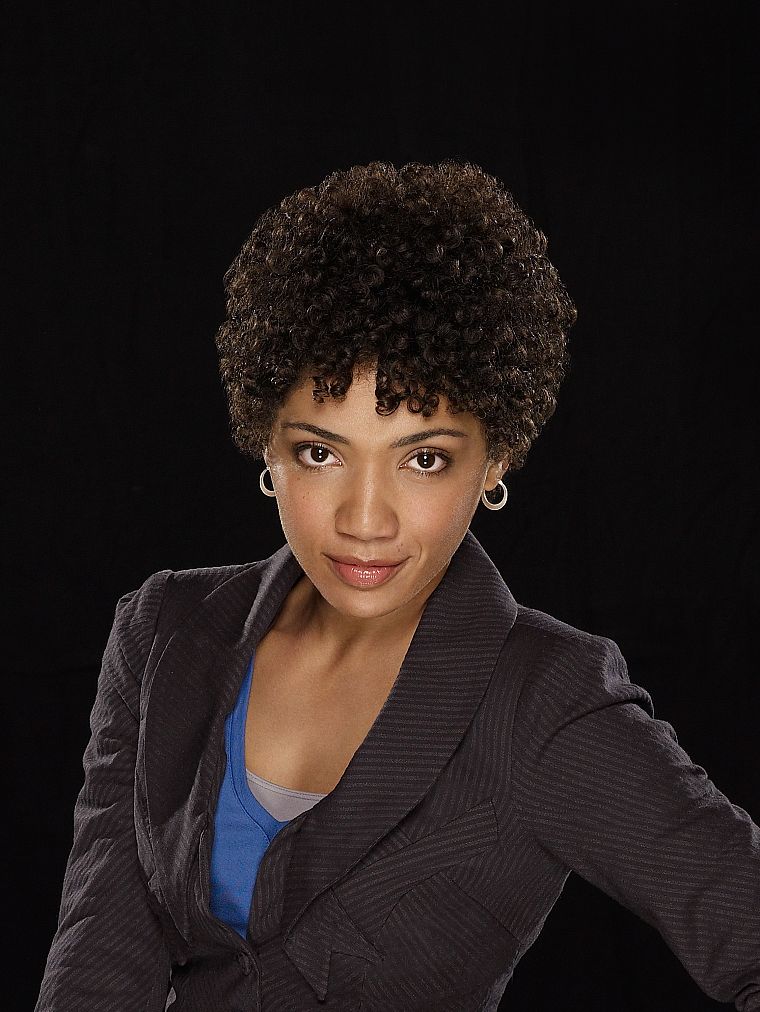 black people, actress, curly hair, Jasika Nicole, simple background - desktop wallpaper