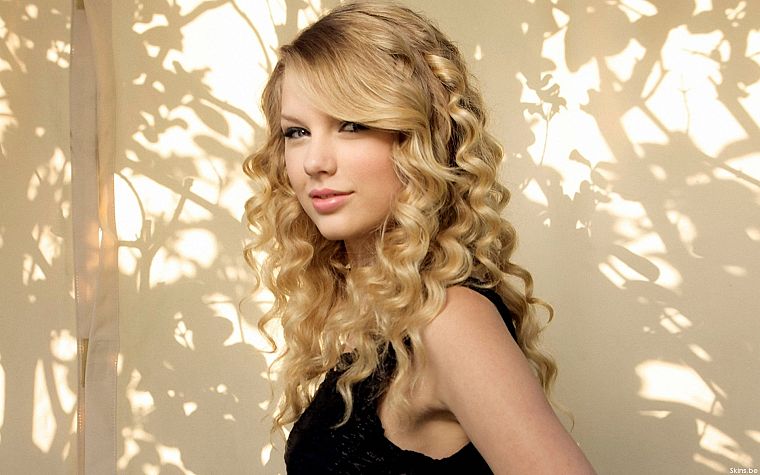Taylor Swift - wide 1