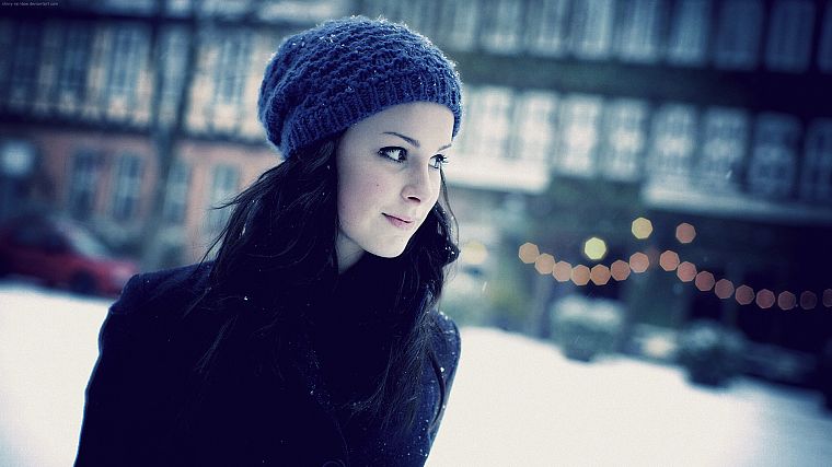 brunettes, women, blue, snow, bokeh, Lena Meyer-Landrut, hats - desktop wallpaper