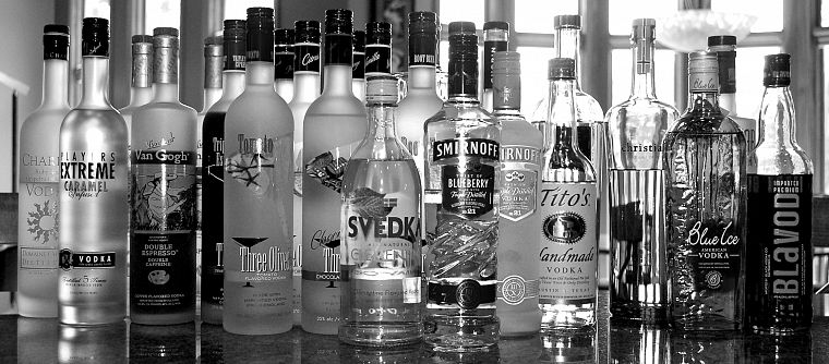 vodka, alcohol, Vincent Van Gogh, liquor, multiscreen, Smirnoff, Svedka, blavod - desktop wallpaper