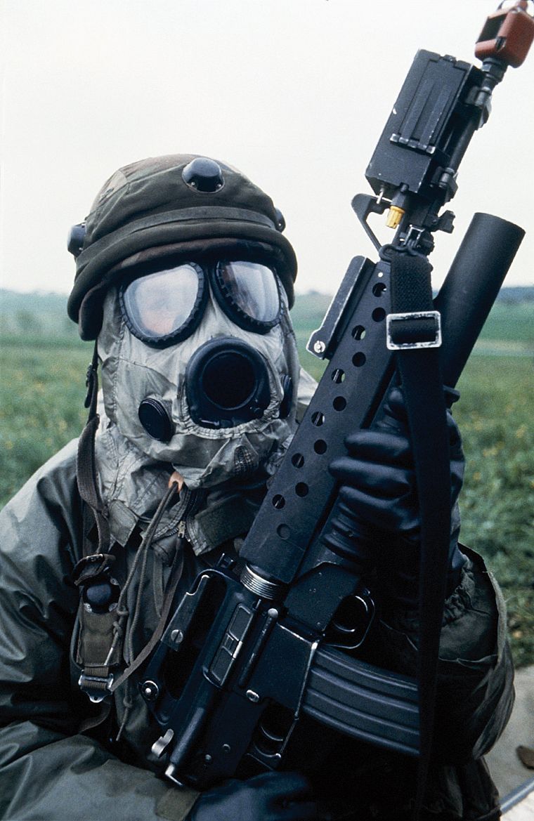 soldiers, gas masks, hazard, millitary - desktop wallpaper
