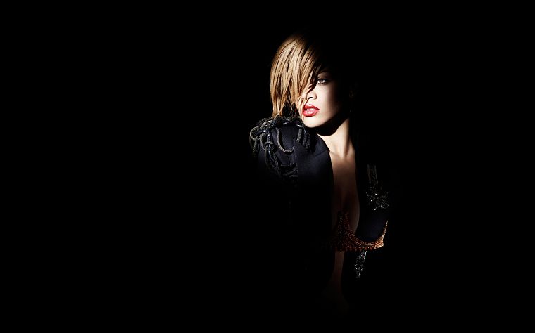 Rihanna - desktop wallpaper