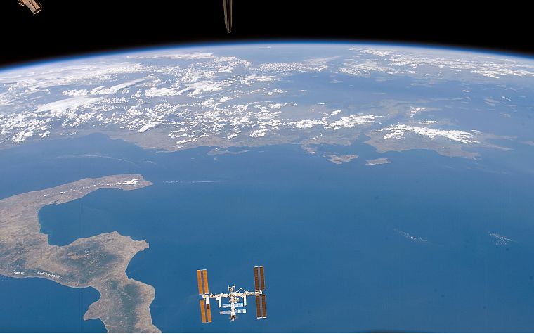 outer space, ISS - desktop wallpaper