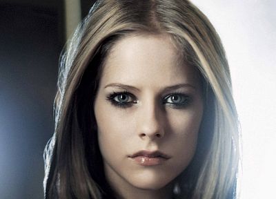 blondes, Avril Lavigne, singers - duplicate desktop wallpaper