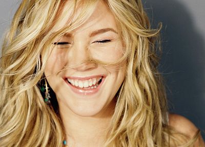 blondes, women, Joss Stone, smiling - desktop wallpaper