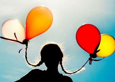 silhouettes, sunlight, braids, balloons, children - random desktop wallpaper