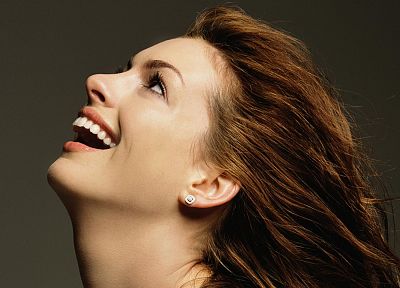 brunettes, women, Anne Hathaway, actress, laughing - related desktop wallpaper