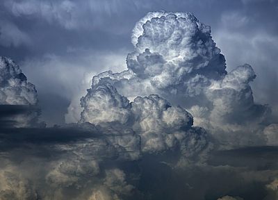 clouds - random desktop wallpaper