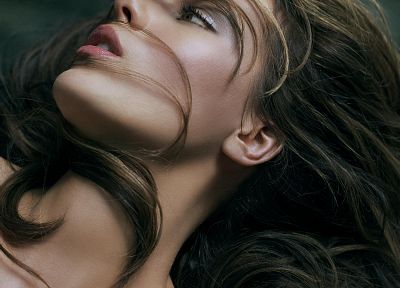 Kate Beckinsale - duplicate desktop wallpaper