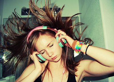headphones, women, closed eyes - random desktop wallpaper