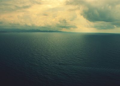 water, clouds, landscapes, horizon, calm, Land Rover Range Rover Vogue, sea - random desktop wallpaper