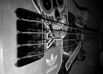 bass guitars, guitars - related desktop wallpaper