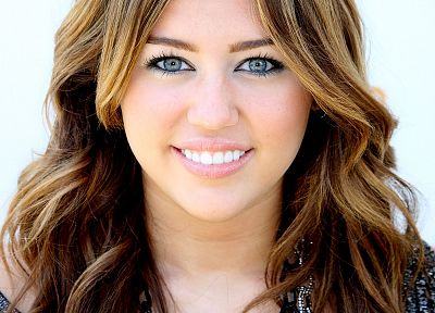 Miley Cyrus, celebrity, singers - duplicate desktop wallpaper