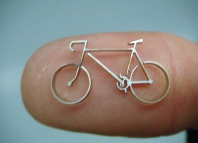 bicycles, fingers - random desktop wallpaper