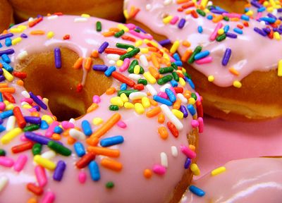 donuts, sprinkles, pastries - random desktop wallpaper