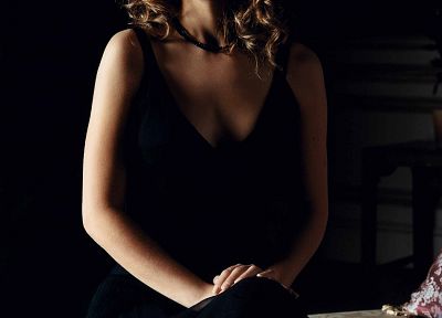 brunettes, women, actress, Natalie Portman, curly hair, black background - desktop wallpaper