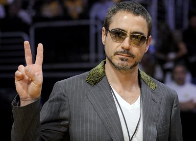 men, Robert Downey Jr, actors, V sign - duplicate desktop wallpaper