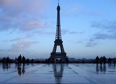 Eiffel Tower, Paris, sunset, rain, France - duplicate desktop wallpaper