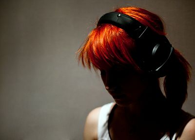 Hayley Williams, Paramore, headphones, women, music, redheads, celebrity - related desktop wallpaper