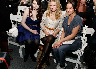 women, Kristen Bell, Michelle Trachtenberg, celebrity - desktop wallpaper