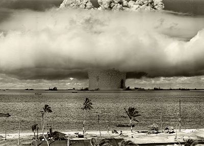 bombs, nuclear explosions - random desktop wallpaper