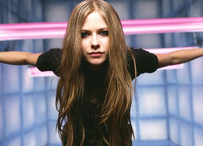 Avril Lavigne - duplicate desktop wallpaper