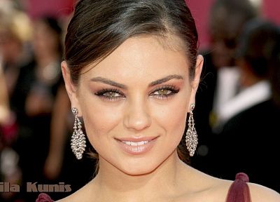 women, Mila Kunis, actress, celebrity, smiling, earrings, faces - duplicate desktop wallpaper