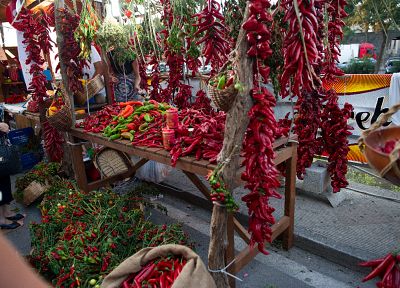 Italy, chili peppers - desktop wallpaper