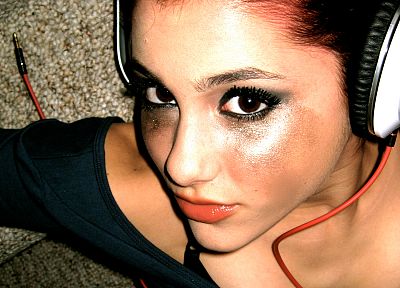 headphones, women, Ariana Grande - duplicate desktop wallpaper