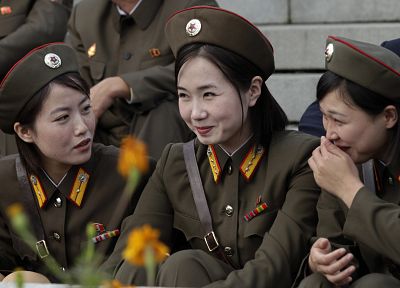women, soldiers, North Korea, Pyongyang - random desktop wallpaper