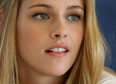 blondes, women, Kristen Stewart, celebrity - random desktop wallpaper