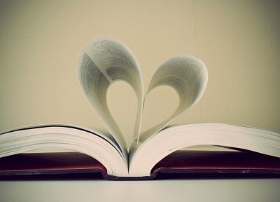 books, hearts - desktop wallpaper