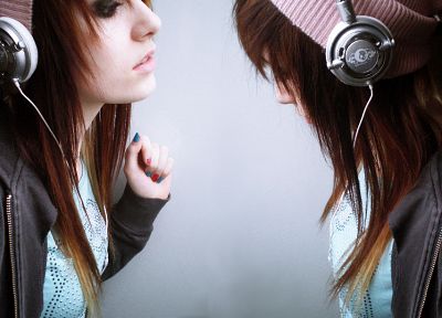 headphones, women - duplicate desktop wallpaper